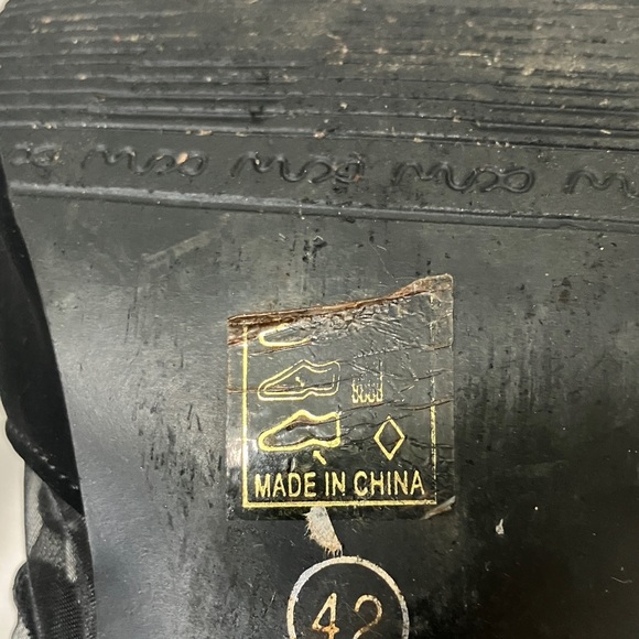 Size 42 women’s Chic Black Embroidered lace Ankle Booties - Picture 13 of 16